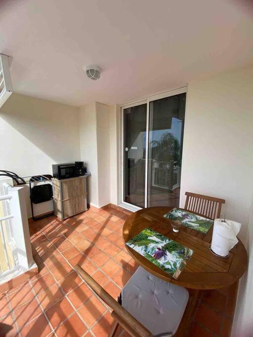 Studio Paisible Avec Piscine, Pas Loin De La Plage ลา ทรินิเต ภายนอก รูปภาพ